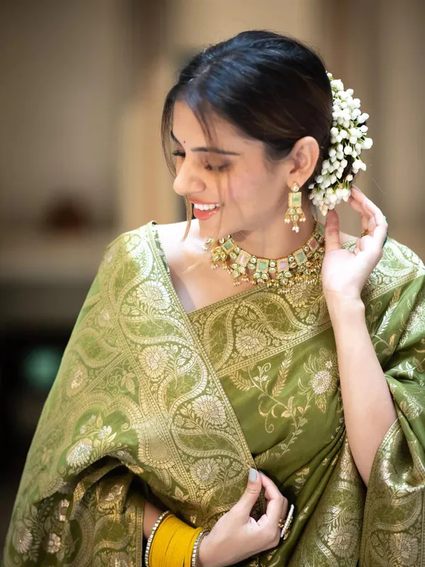 Banarasi_Soft_Silk_DARK-MEHNDI_Premium-Fancy_Saree_With_Blouse_For_Women