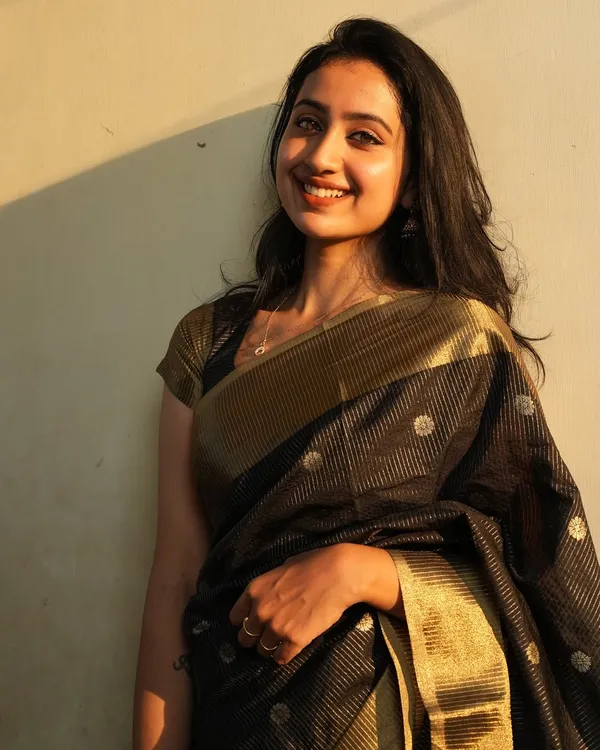 Banarasi_Soft_Silk_BLACK_Premium-Fancy_Saree_With_Blouse_For_Women
