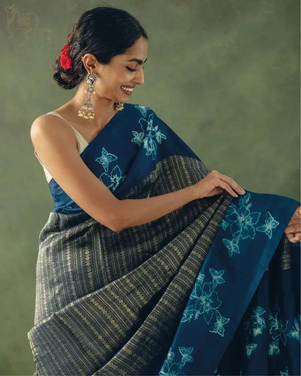 Banarasi_Soft_Silk_DARK-RAMA_Premium-Fancy_Saree_With_Blouse_For_Women