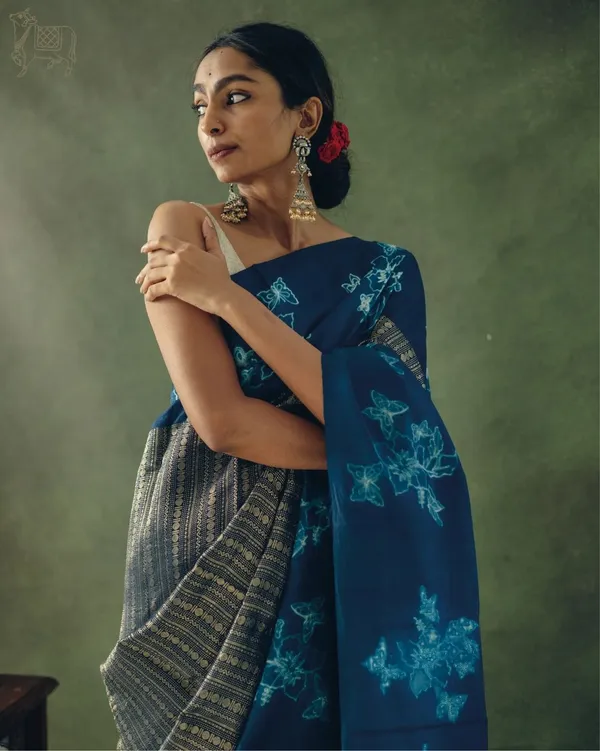Banarasi_Soft_Silk_DARK-RAMA_Premium-Fancy_Saree_With_Blouse_For_Women