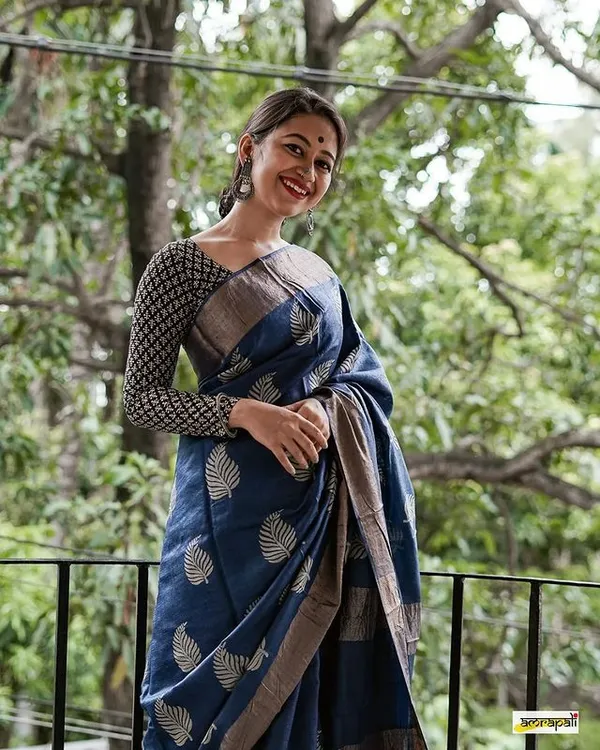Pure_Soft_Cotton_BLUE_Premium-Fancy_Saree_With_Blouse_For_Women