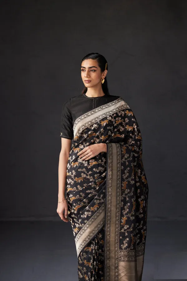 Banarasi_Soft_Silk_BLACK_Premium-Fancy_Saree_With_Blouse_For_Women