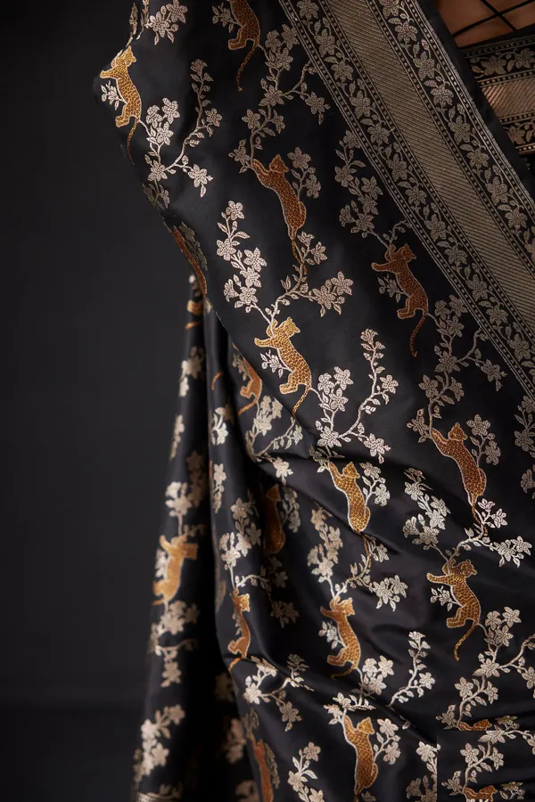 Banarasi_Soft_Silk_BLACK_Premium-Fancy_Saree_With_Blouse_For_Women