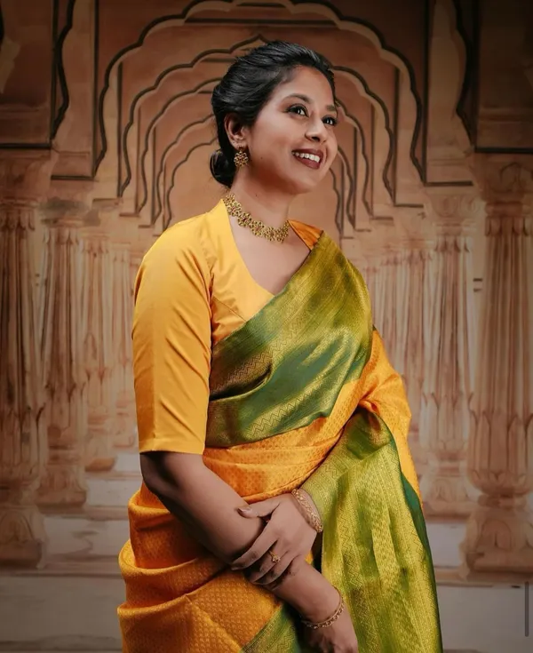 Banarasi_Soft_Silk_YELLOW-MEHNDI_Premium-Fancy_Saree_With_Blouse_For_Women
