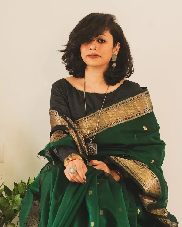 Pure_Soft_Cotton_BOTTLE-GREEN-BLACK_Premium-Fancy_Saree_With_Blouse_For_Women