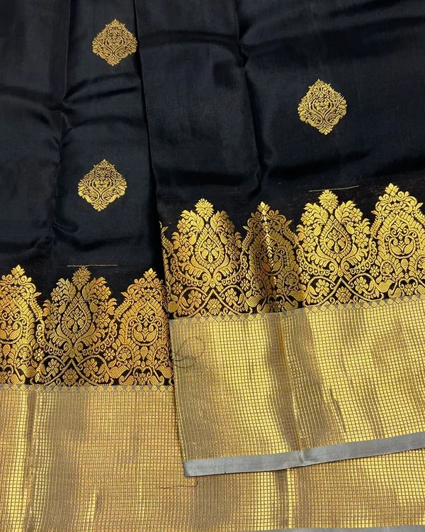 Banarasi_Soft_Silk_BLACK_Premium-Fancy_Saree_With_Blouse_For_Women