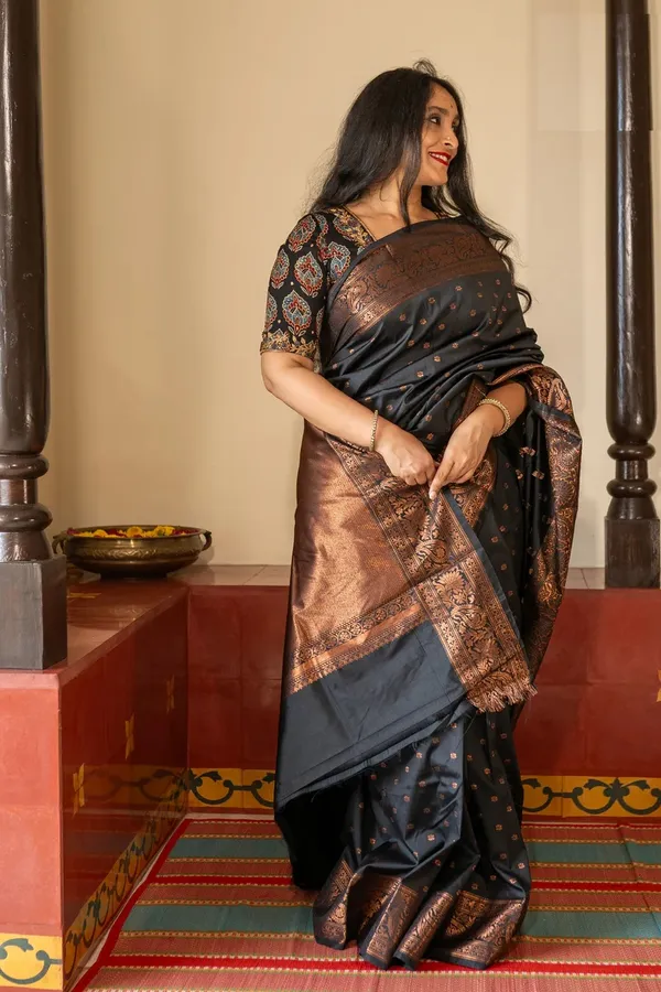 Banarasi_Soft_Silk_BLACK_Premium-Fancy_Saree_With_Blouse_For_Women