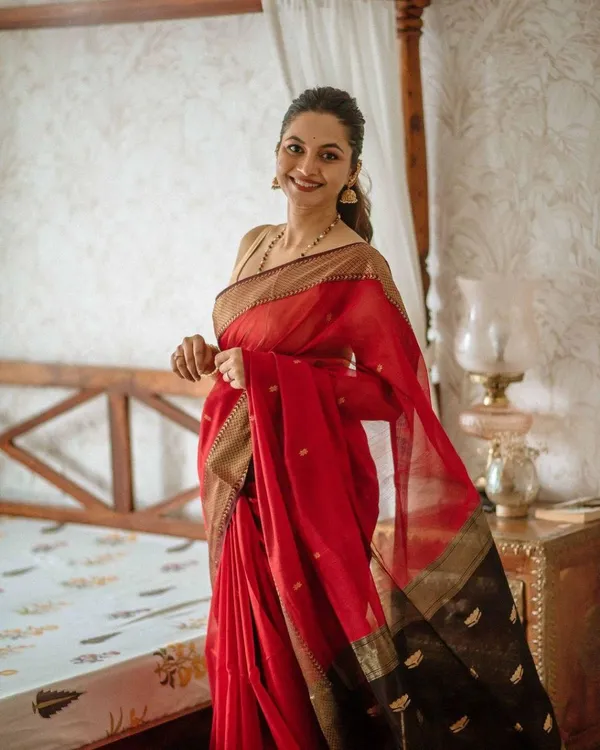 Pure_Soft_Cotton_RED-BLACK_Premium-Fancy_Saree_With_Blouse_For_Women