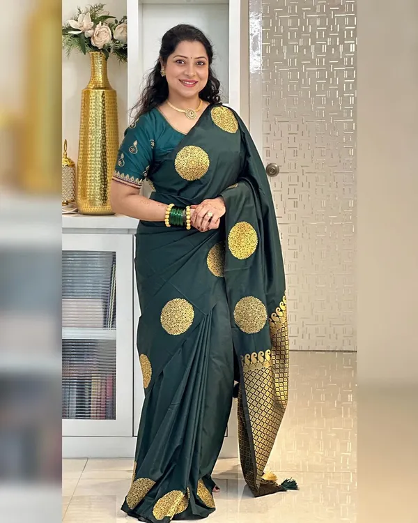 Banarasi_Soft_Silk_GREEN_Premium-Fancy_Saree_With_Blouse_For_Women