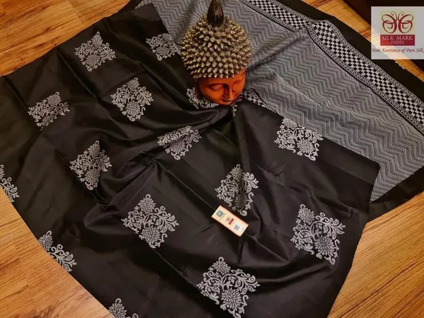 Banarasi_Soft_Silk_BLACK_Premium-Fancy_Saree_With_Blouse_For_Women