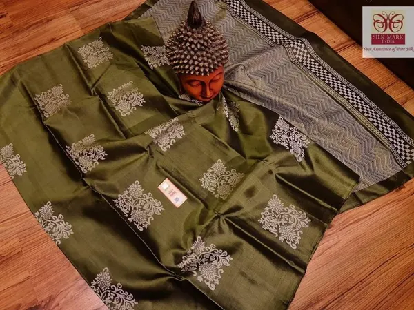Banarasi_Soft_Silk_PISTA_Premium-Fancy_Saree_With_Blouse_For_Women