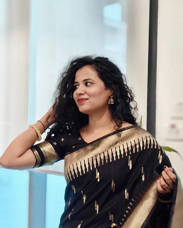 Banarasi_Soft_Silk_BLACK_Premium-Fancy_Saree_With_Blouse_For_Women