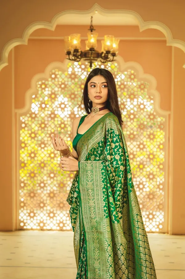 Banarasi_Soft_Silk_GREEN_Premium-Fancy_Saree_With_Blouse_For_Women
