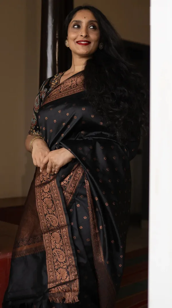 Banarasi_Soft_Silk_BLACK_Premium-Fancy_Saree_With_Blouse_For_Women