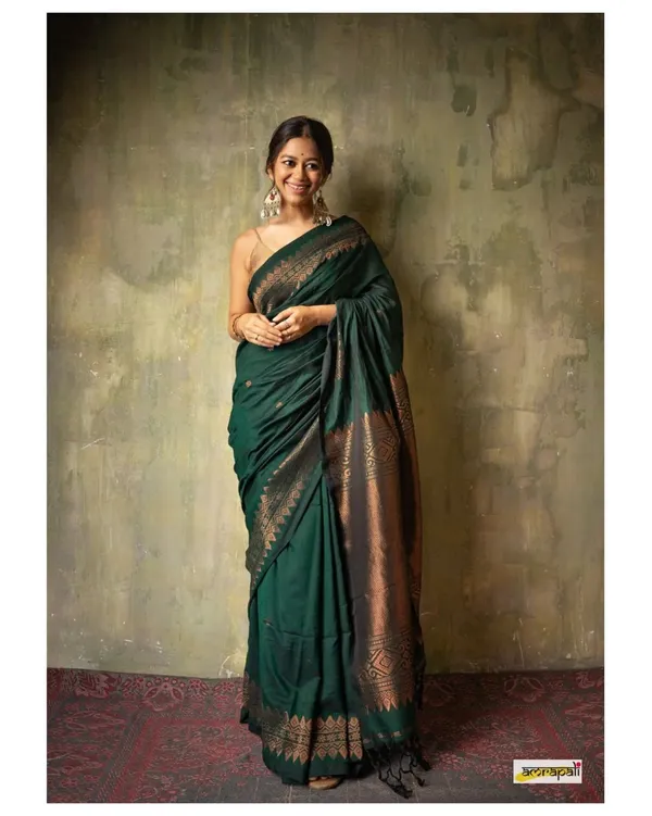 Banarasi_Soft_Silk_GREEN_Premium-Fancy_Saree_With_Blouse_For_Women