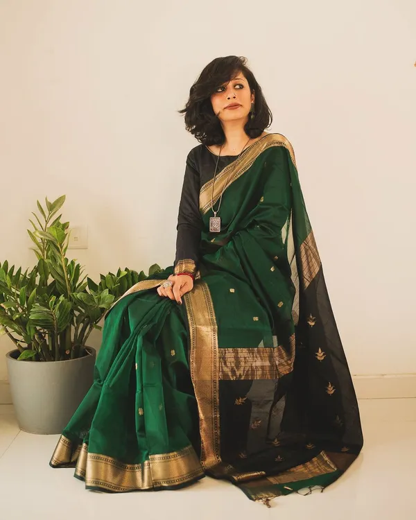 Pure_Soft_Cotton_BOTTLE-GREEN-BLACK_Premium-Fancy_Saree_With_Blouse_For_Women