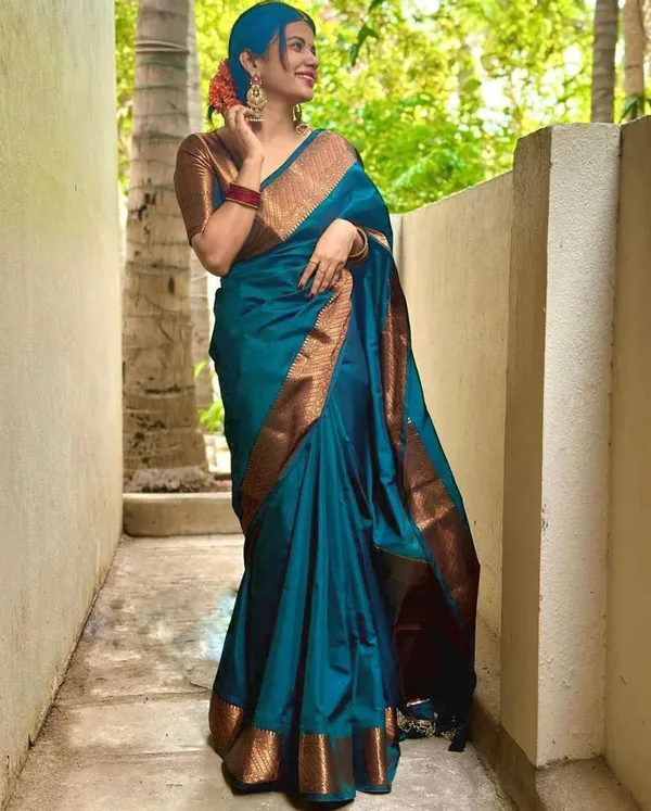 Banarasi_Soft_Silk_BOTTLE-GREEN_Premium-Fancy_Saree_With_Blouse_For_Women
