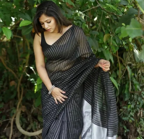 Banarasi_Soft_Silk_BLACK_Premium-Fancy_Saree_With_Blouse_For_Women