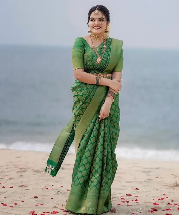 Banarasi_Soft_Silk_GREEN_Premium-Fancy_Saree_With_Blouse_For_Women