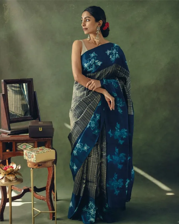 Banarasi_Soft_Silk_DARK-RAMA_Premium-Fancy_Saree_With_Blouse_For_Women