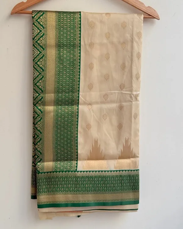 Banarasi_Soft_Silk_GREEN_Premium-Fancy_Saree_With_Blouse_For_Women