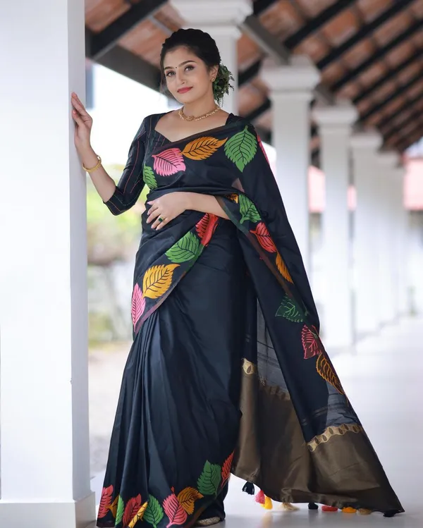 Banarasi_Soft_Silk_BLACK_Premium-Fancy_Saree_With_Blouse_For_Women