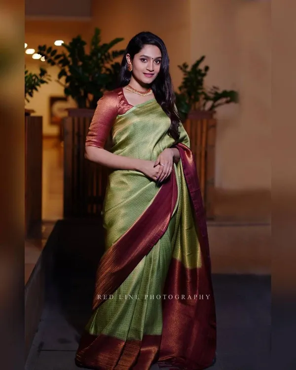 Banarasi_Soft_Silk_PISTA-RANI_Premium-Fancy_Saree_With_Blouse_For_Women