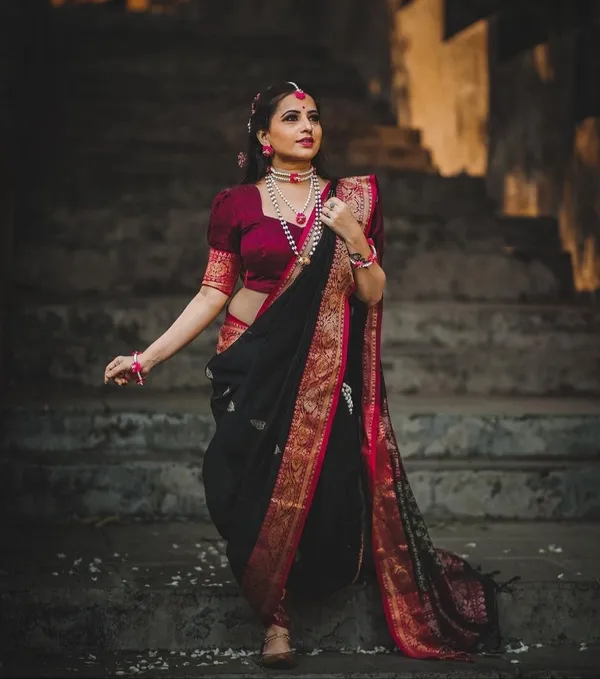 Banarasi_Soft_Silk_BLACK-MAROON_Premium-Fancy_Saree_With_Blouse_For_Women