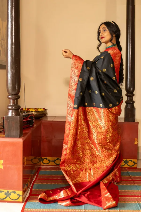 Banarasi_Soft_Silk_BLACK-RED_Premium-Fancy_Saree_With_Blouse_For_Women