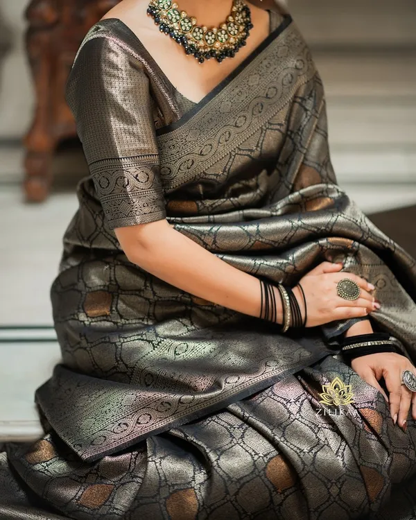 Banarasi_Soft_Silk_BLACK_Premium-Fancy_Saree_With_Blouse_For_Women