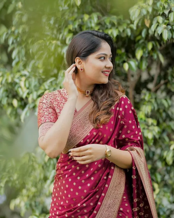 Banarasi_Soft_Silk_RED_Premium-Fancy_Saree_With_Blouse_For_Women