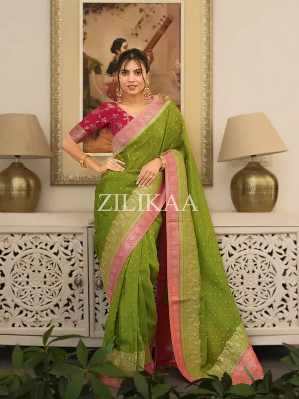 Banarasi_Soft_Silk_PARROT-MAROON_Premium-Fancy_Saree_With_Blouse_For_Women