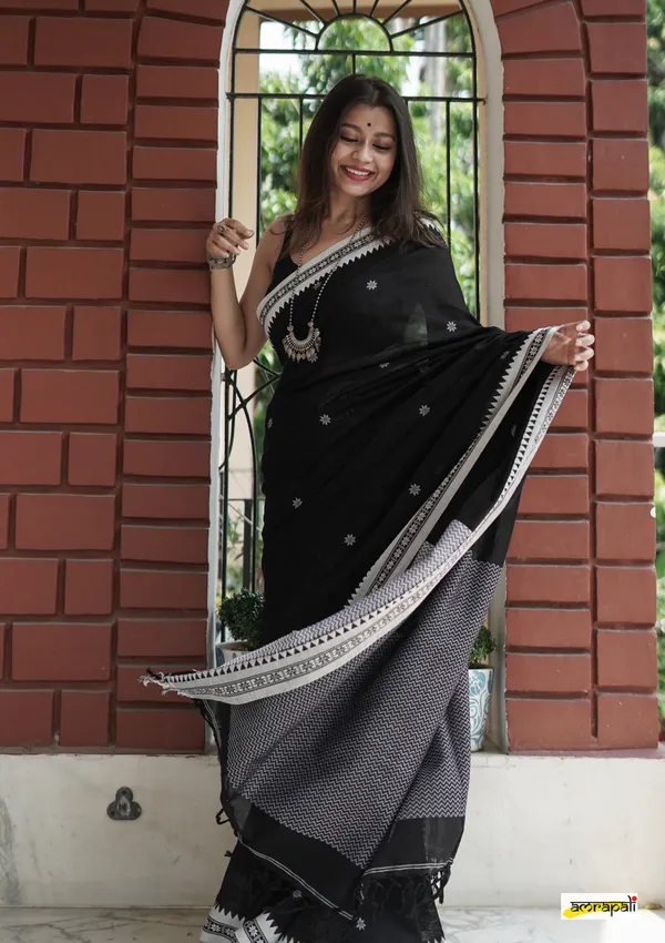 Pure_Soft_Cotton_BLACK-WHITE_Premium-Fancy_Saree_With_Blouse_For_Women