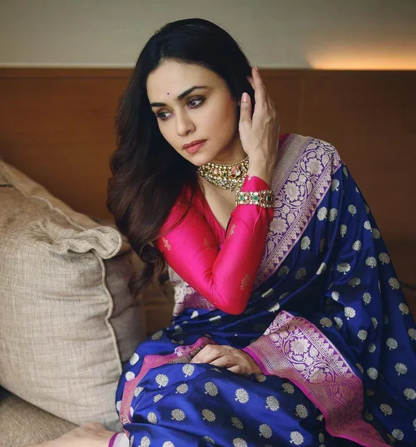 Banarasi_Soft_Silk_NAVY-BLUE-RANI_Premium-Fancy_Saree_With_Blouse_For_Women