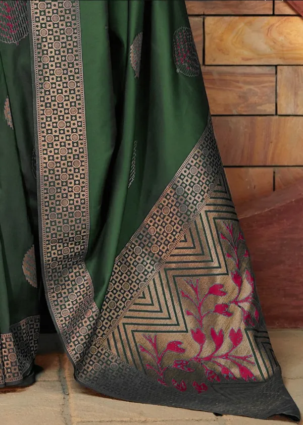 Banarasi_Soft_Silk_GREEN_Premium-Fancy_Saree_With_Blouse_For_Women