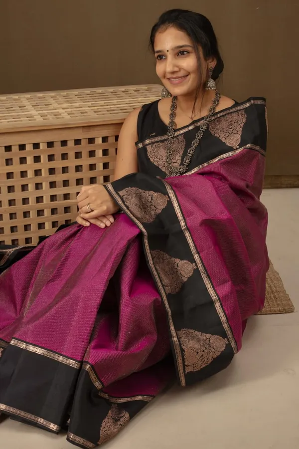 Banarasi_Soft_Silk_PYAJI-BLACK_Premium-Fancy_Saree_With_Blouse_For_Women