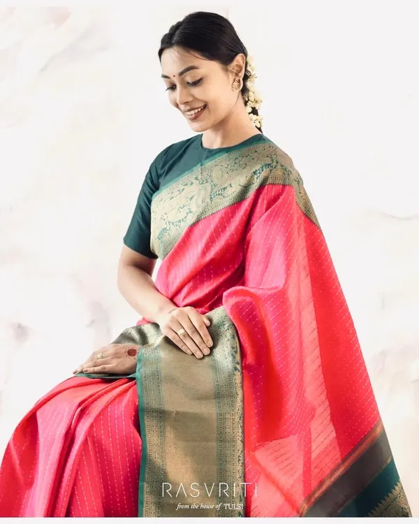 Banarasi_Soft_Silk_GAJARI-BOTTLE-GREEN_Premium-Fancy_Saree_With_Blouse_For_Women