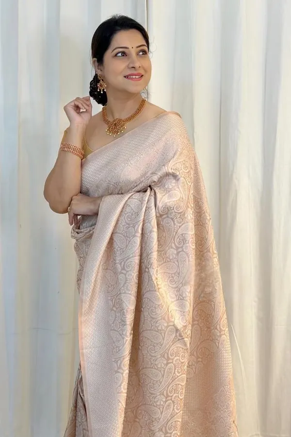 Banarasi_Soft_Silk_WHITE_Premium-Fancy_Saree_With_Blouse_For_Women