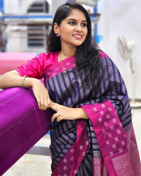 Banarasi_Soft_Silk_NAVY-BLUE-RANI_Premium-Fancy_Saree_With_Blouse_For_Women