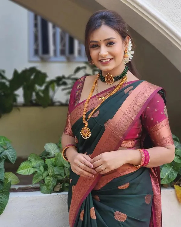 Banarasi_Soft_Silk_BOTTLE-GREEN-RANI_Premium-Fancy_Saree_With_Blouse_For_Women