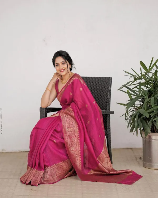 Banarasi_Soft_Silk_RANI_Premium-Fancy_Saree_With_Blouse_For_Women