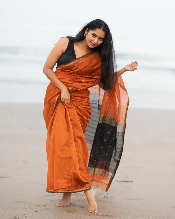 Banarasi_Soft_Silk_ORANGE-BLACK_Premium-Fancy_Saree_With_Blouse_For_Women