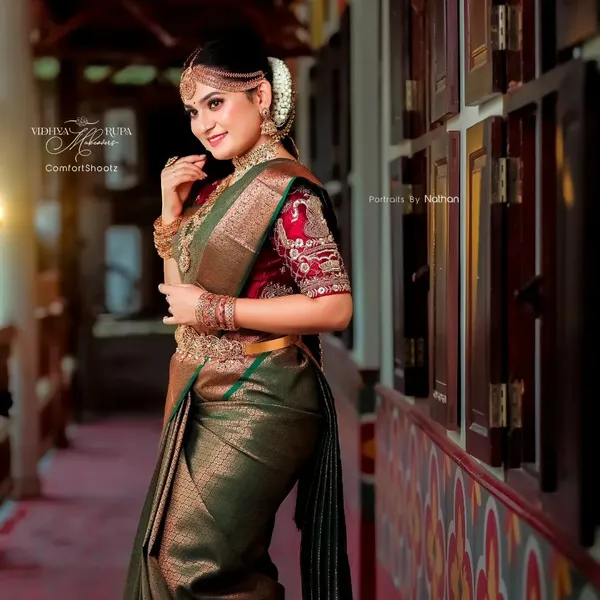 Banarasi_Soft_Silk_BOTTLE-GREEN_Premium-Fancy_Saree_With_Blouse_For_Women