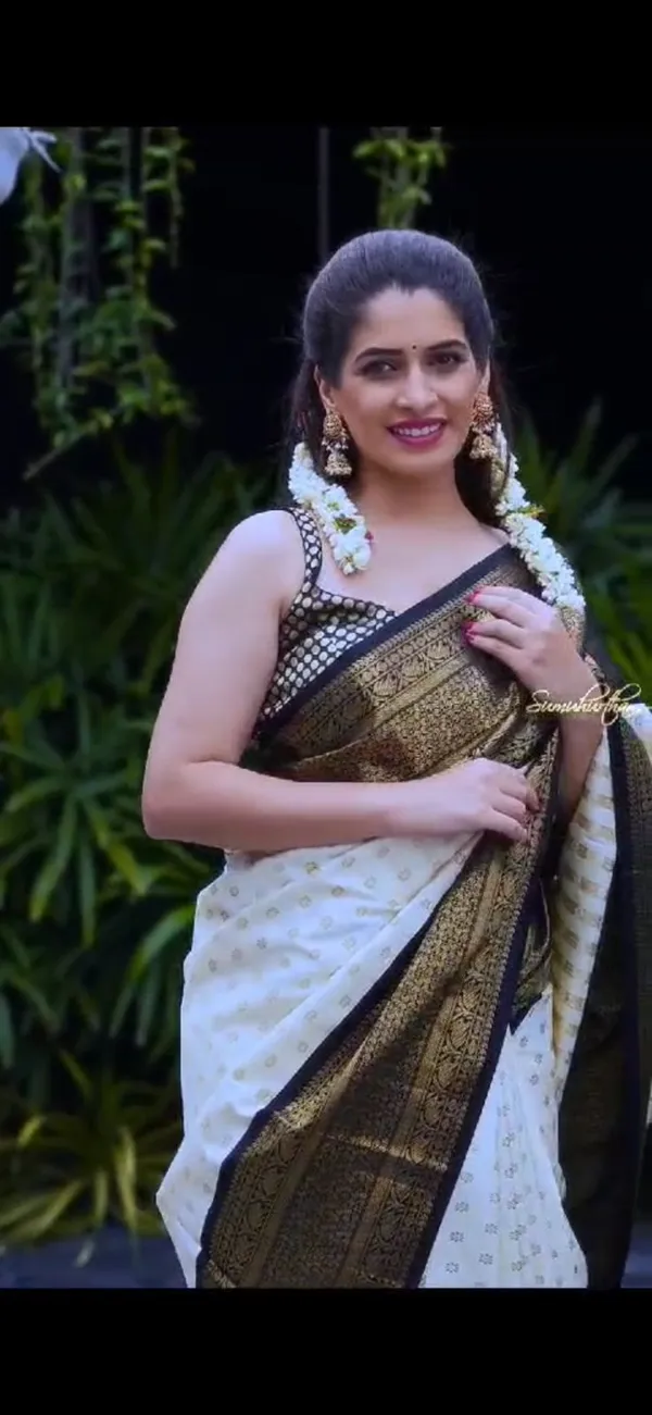 Banarasi_Soft_Silk_OFF-WHITE-BLACK_Premium-Fancy_Saree_With_Blouse_For_Women