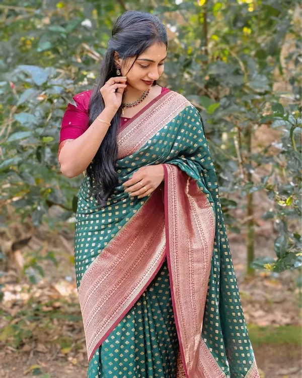 Banarasi_Soft_Silk_GREEN-MAROON_Premium-Fancy_Saree_With_Blouse_For_Women