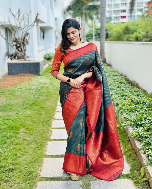Banarasi_Soft_Silk_BOTTLE-GREEN-RED_Premium-Fancy_Saree_With_Blouse_For_Women