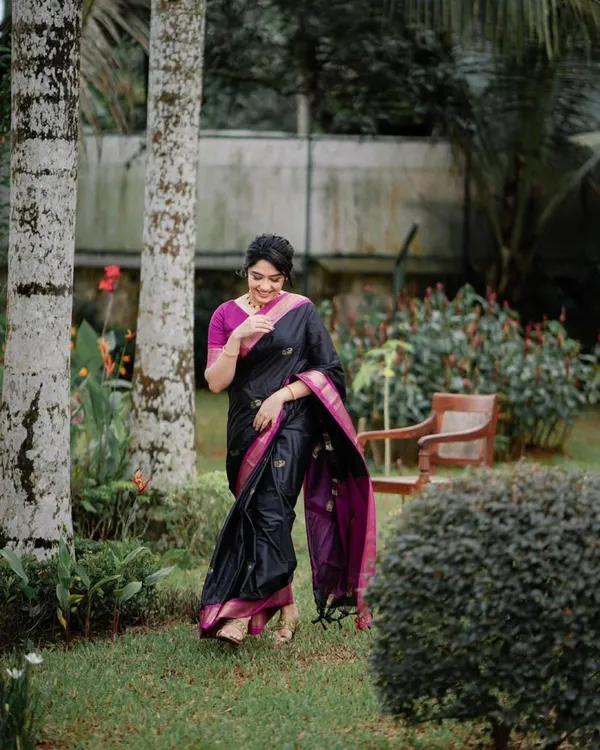 Banarasi_Soft_Silk_BLACK-PYAJI_Premium-Fancy_Saree_With_Blouse_For_Women