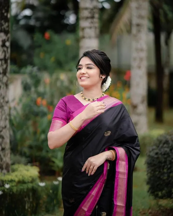 Banarasi_Soft_Silk_BLACK-PYAJI_Premium-Fancy_Saree_With_Blouse_For_Women