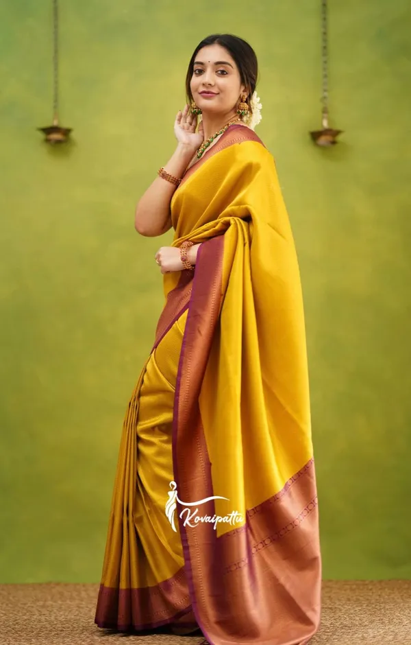Banarasi_Soft_Silk_YELLOW-MAROON_Premium-Fancy_Saree_With_Blouse_For_Women