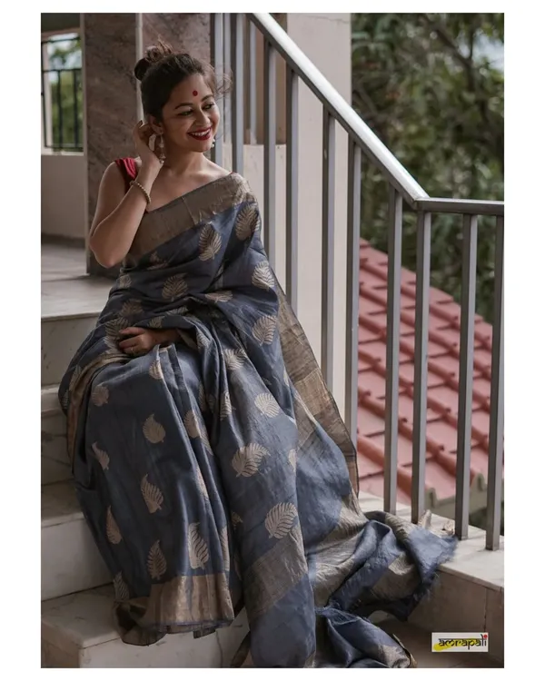 Pure_Soft_Cotton_GREY_Premium-Fancy_Saree_With_Blouse_For_Women